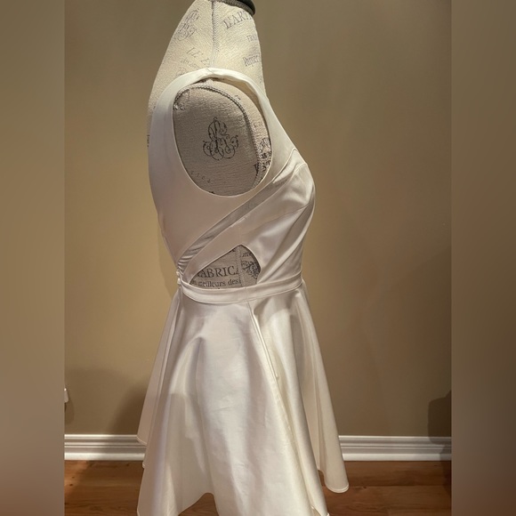 Guess by Marciano White Satin Dress with Cut Outs - Picture 9 of 9